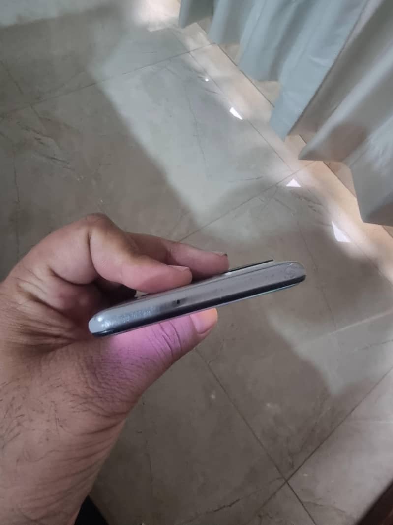 Samsung Mobile A71 7