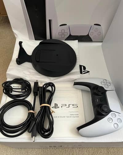 Ps5 pro with box Disk edition 1tb  Condition:1 months used 10/10