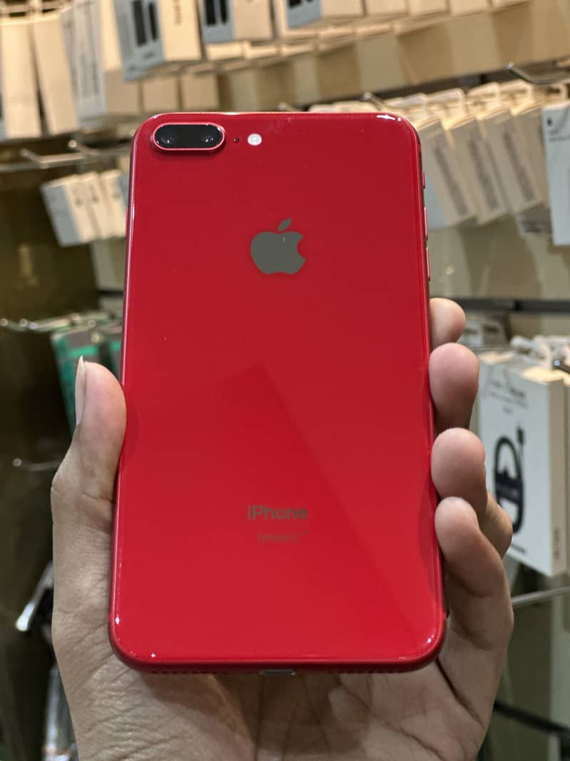 Apple iPhone 8 Plus 0