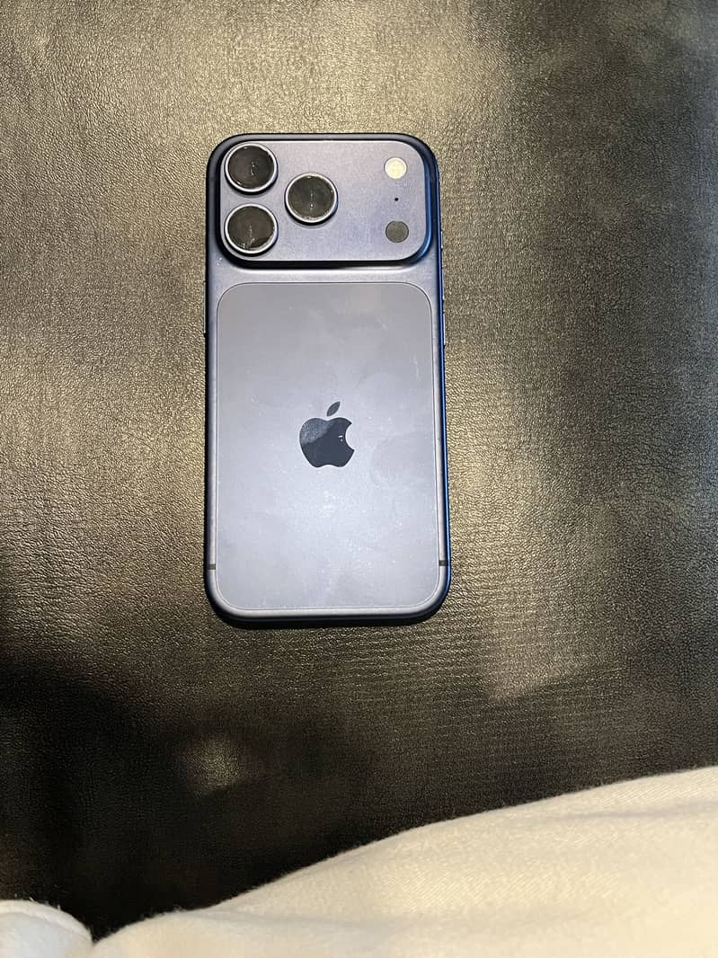 Apple iPhone 17 Pro 0
