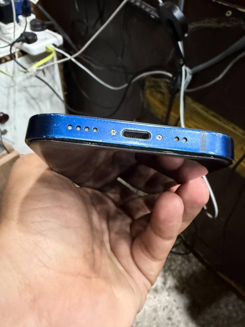 Apple iPhone 12 mini 1