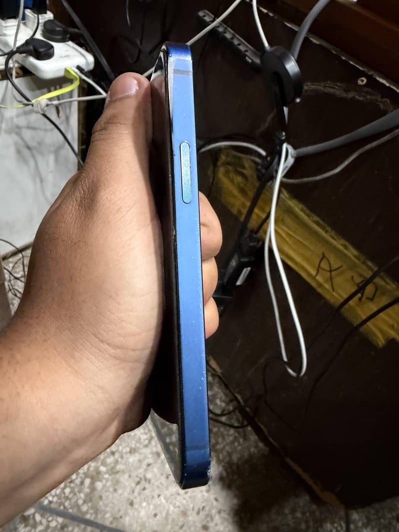 Apple iPhone 12 mini 2