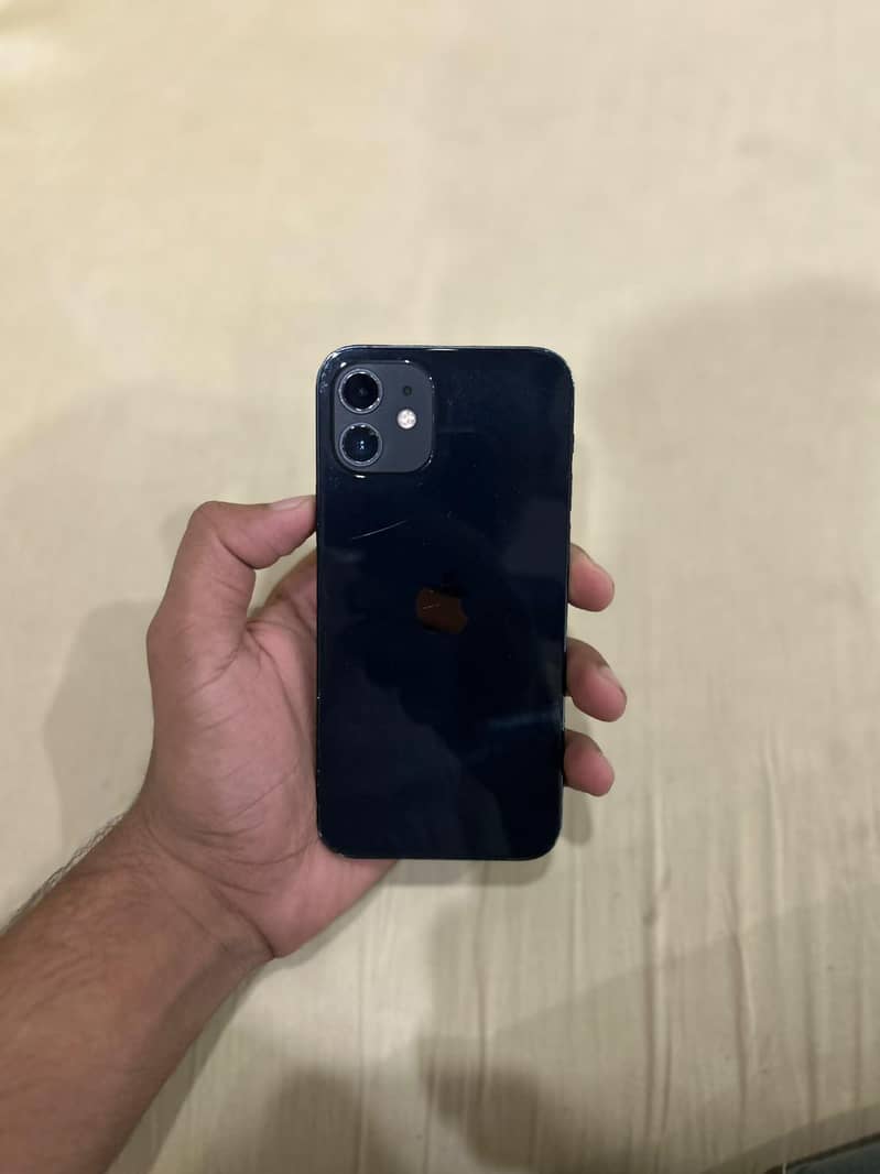 Apple iPhone 12 jv 1
