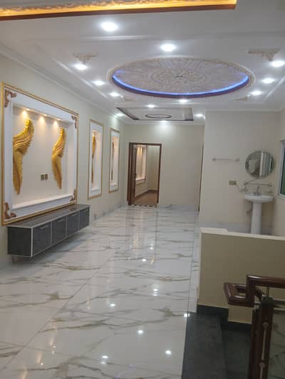 4.5MARLA BRAND NEW SEPARATE UPPER PORTION FOR RENT OPP SHAHNOOR NEAR ORANGE LINE STATION