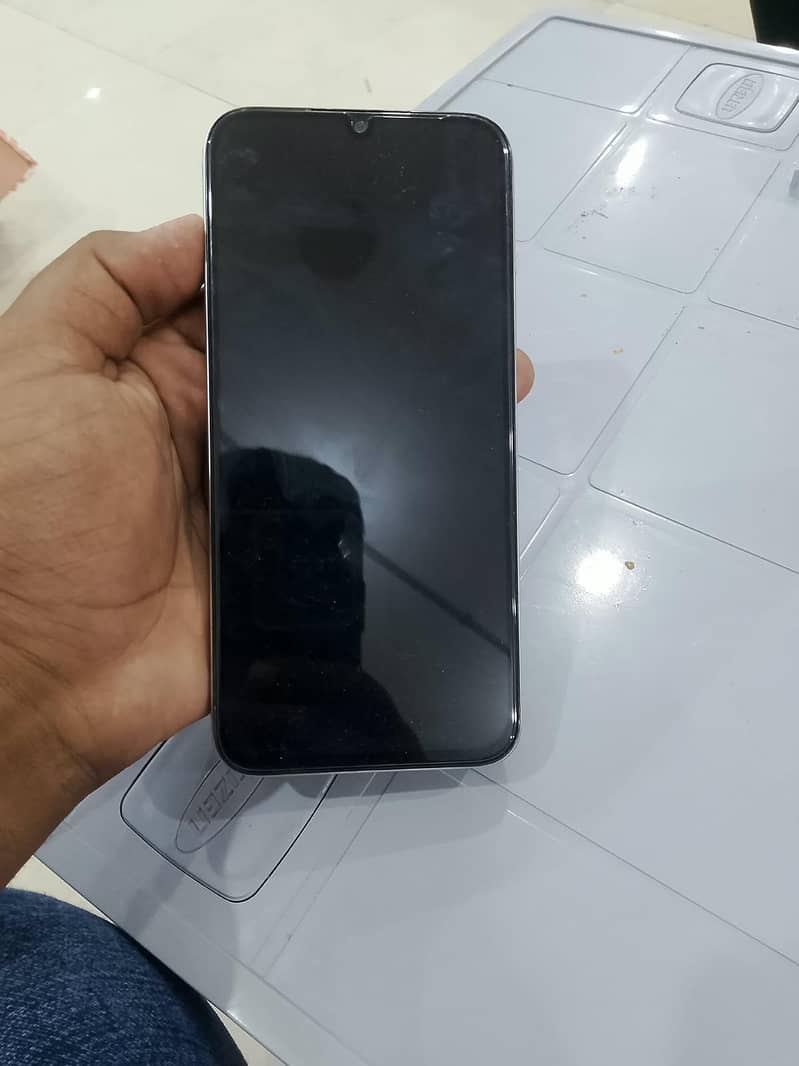 OPPO A6 4