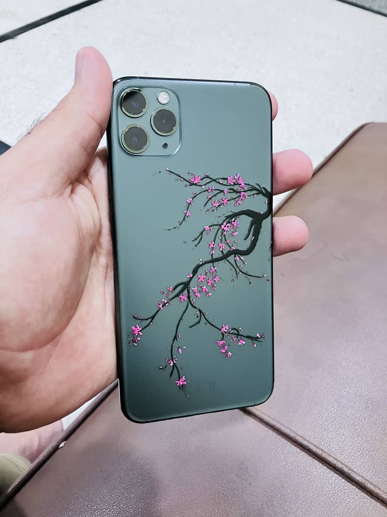 Apple iPhone 11 Pro Max 2