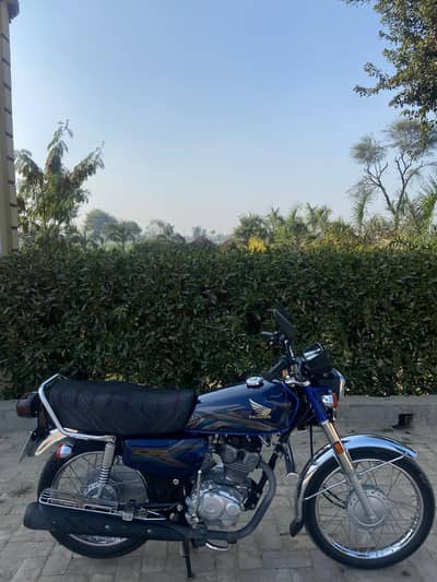 cg 125 fresh bike new comdition
