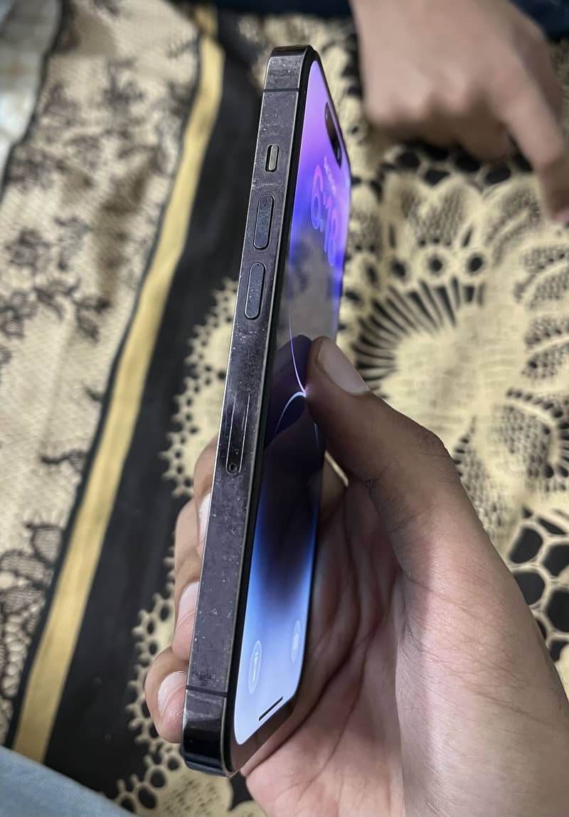 Apple iPhone 14 Pro 4