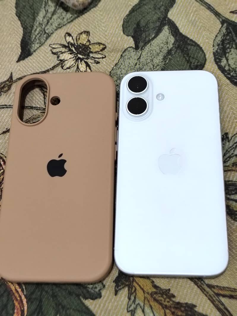 Apple iPhone 16 2