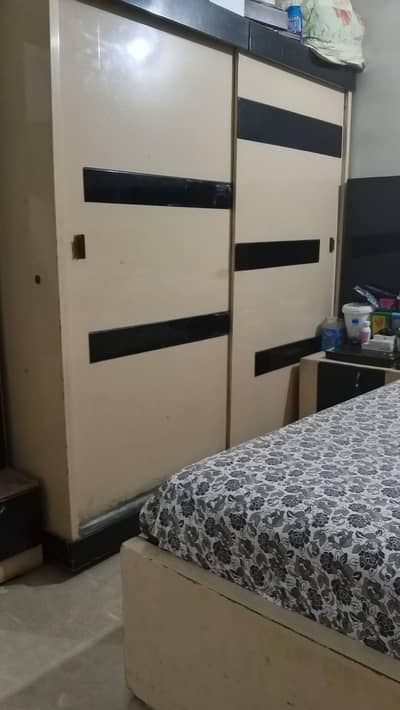 furniture for sell due to shifting