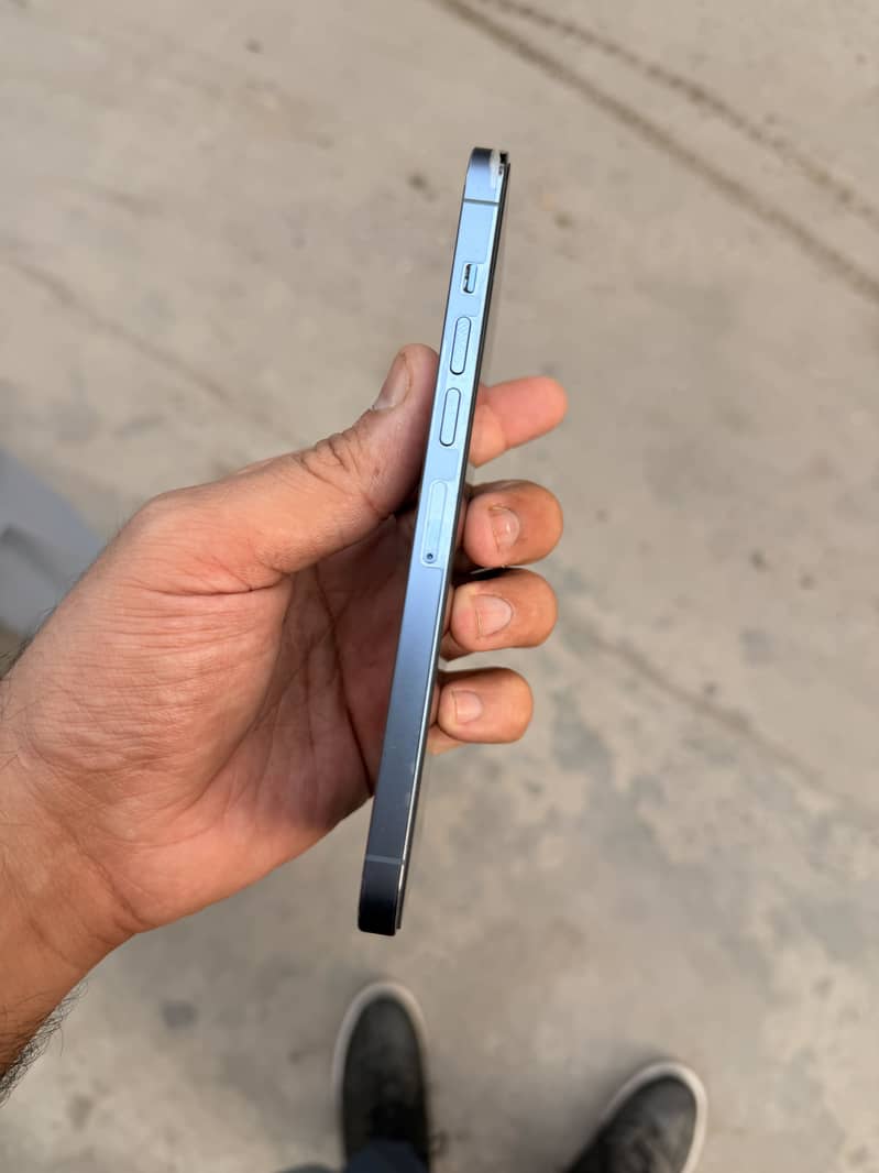 Apple iPhone 13 Pro Max 3
