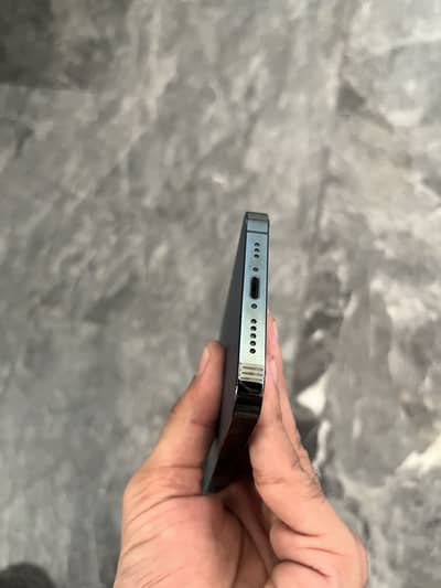 Apple iPhone 12 pro 128gb Battery health 94 neat and clean