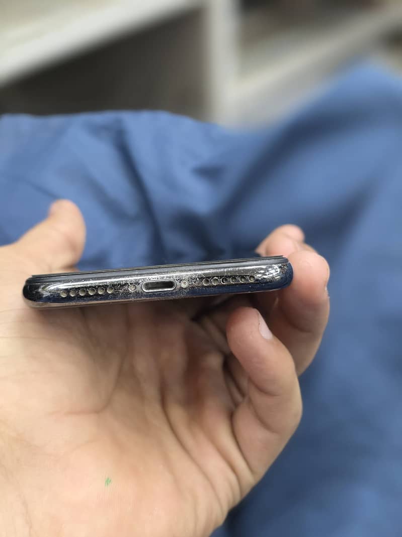 Apple iPhone X 1