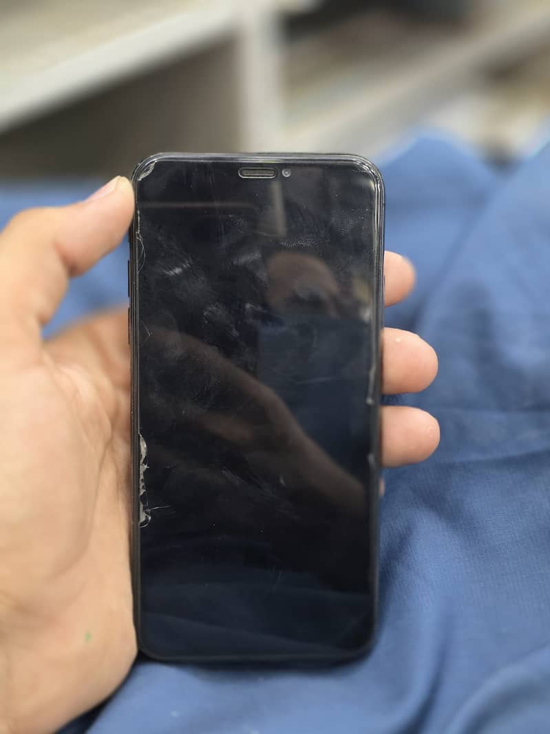 Apple iPhone X 6