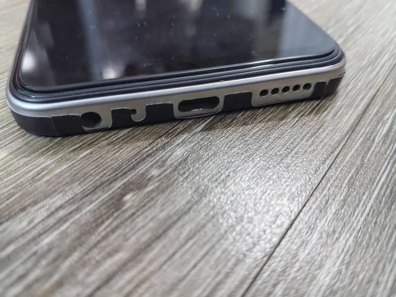 Dcode Bold 4 (8/128) 3