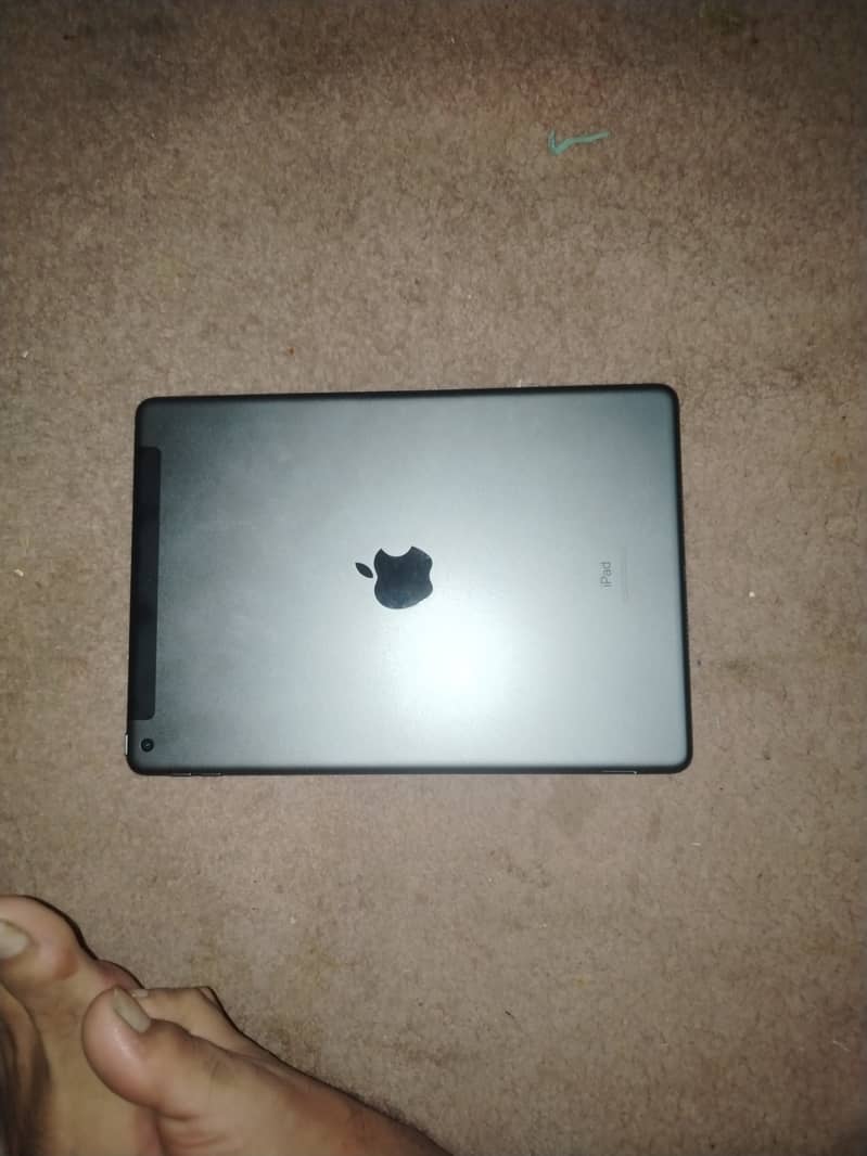 Ipad #iphone #8th generation #128gb 1