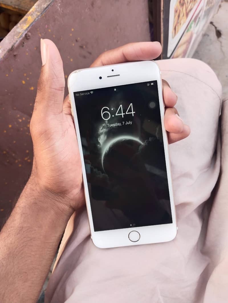 Apple iPhone 6 Plus 2