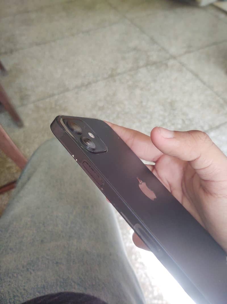 Apple iPhone 12 5