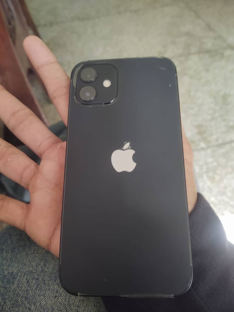 Apple iPhone 12 6