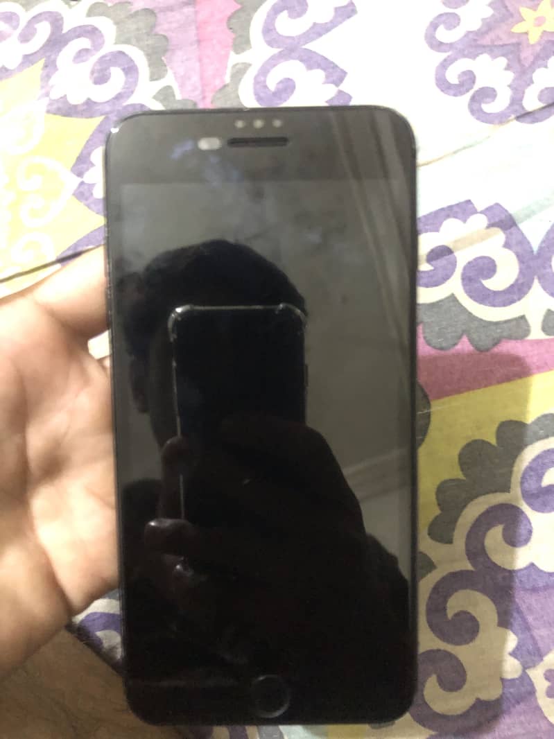 Apple iPhone 7 Plus 4