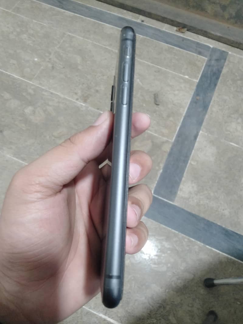 Apple iPhone 11 64 gb 1