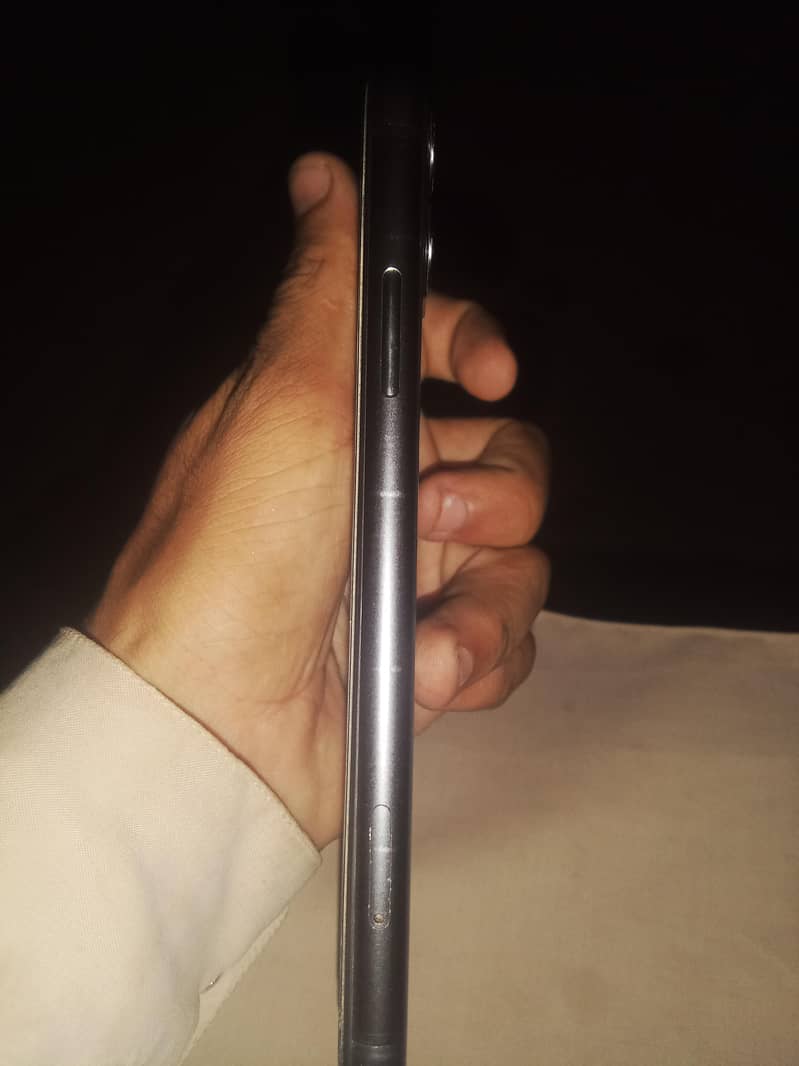 Apple iPhone 11 2