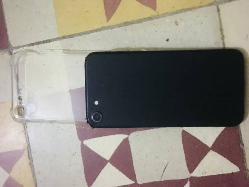 Apple iPhone 8 0
