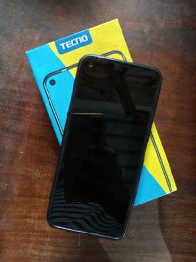 Tecno Spark 5 Pro 5000 Mah 4/64