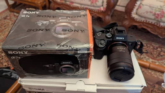 Sony A7iii box with 24-70 F4