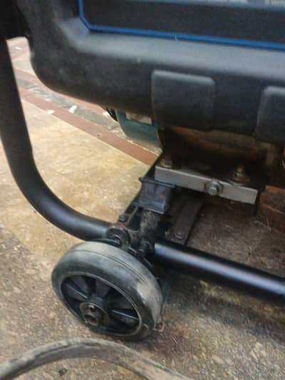 Hyundai Portable Generator – For Sale
