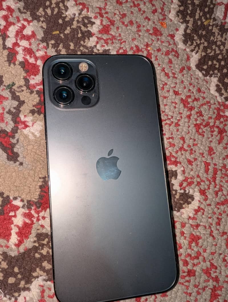 Apple iPhone 12 Pro 4