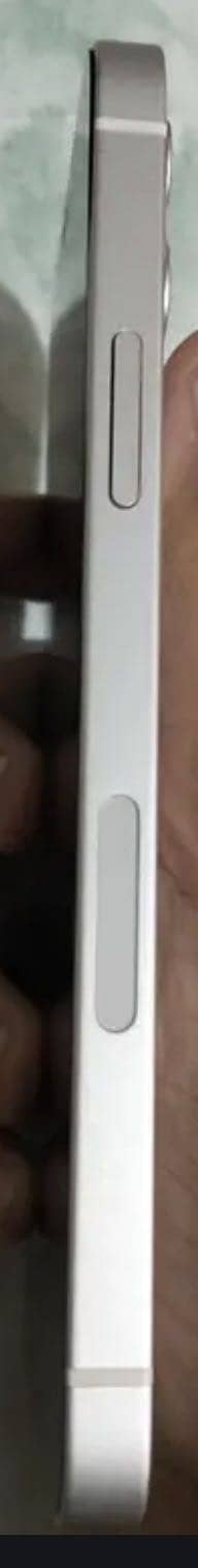 Apple iPhone 12 3