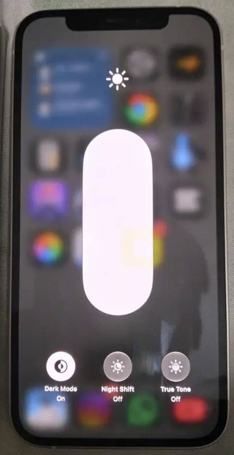 Apple iPhone 12 6