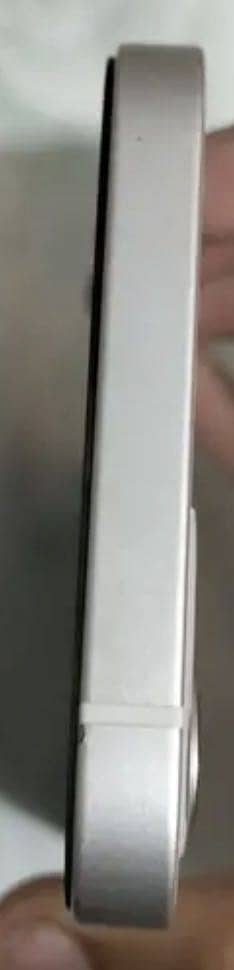 Apple iPhone 12 8