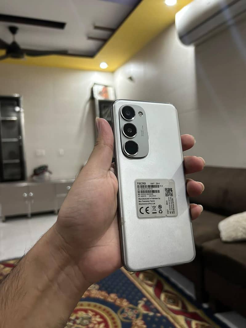Tecno Spark 40 Pro Plus 0