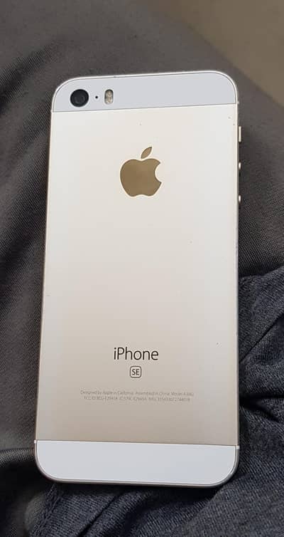 Apple iPhone SE
