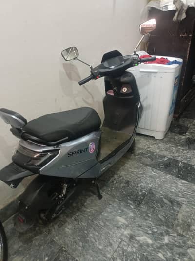 Jinpeng Sprint Electric Scooty