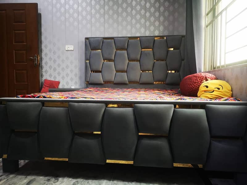 Bed set , Bed with side tables include big mirror and dressing table 1