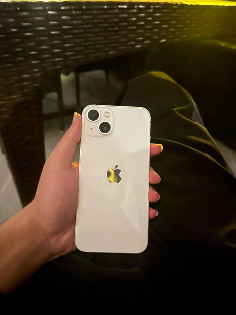 Apple iPhone 13 0