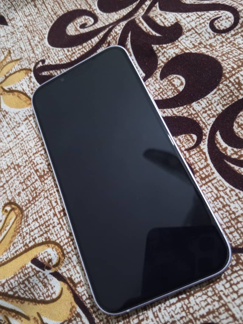 Apple iPhone 14 JV 3