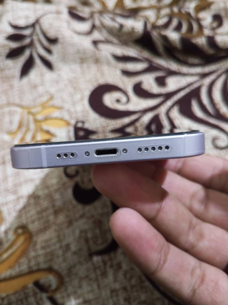 Apple iPhone 14 JV 4
