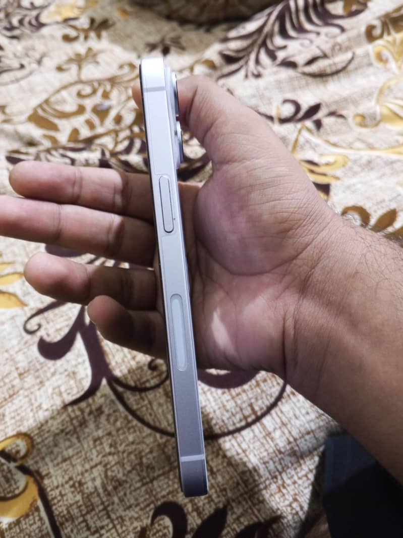 Apple iPhone 14 JV 7
