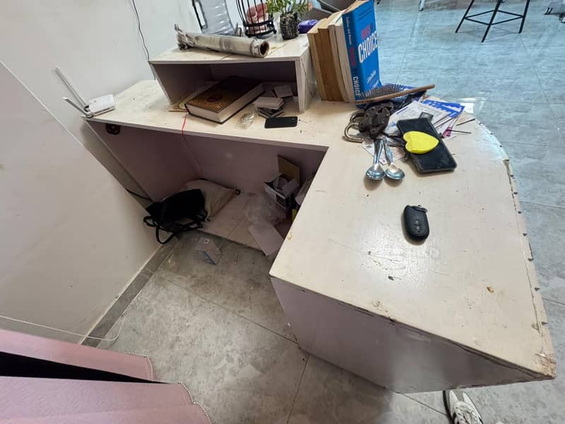 shop counter 1