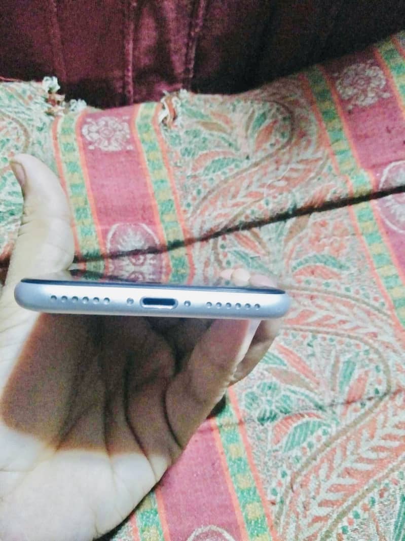 Apple iPhone SE 0