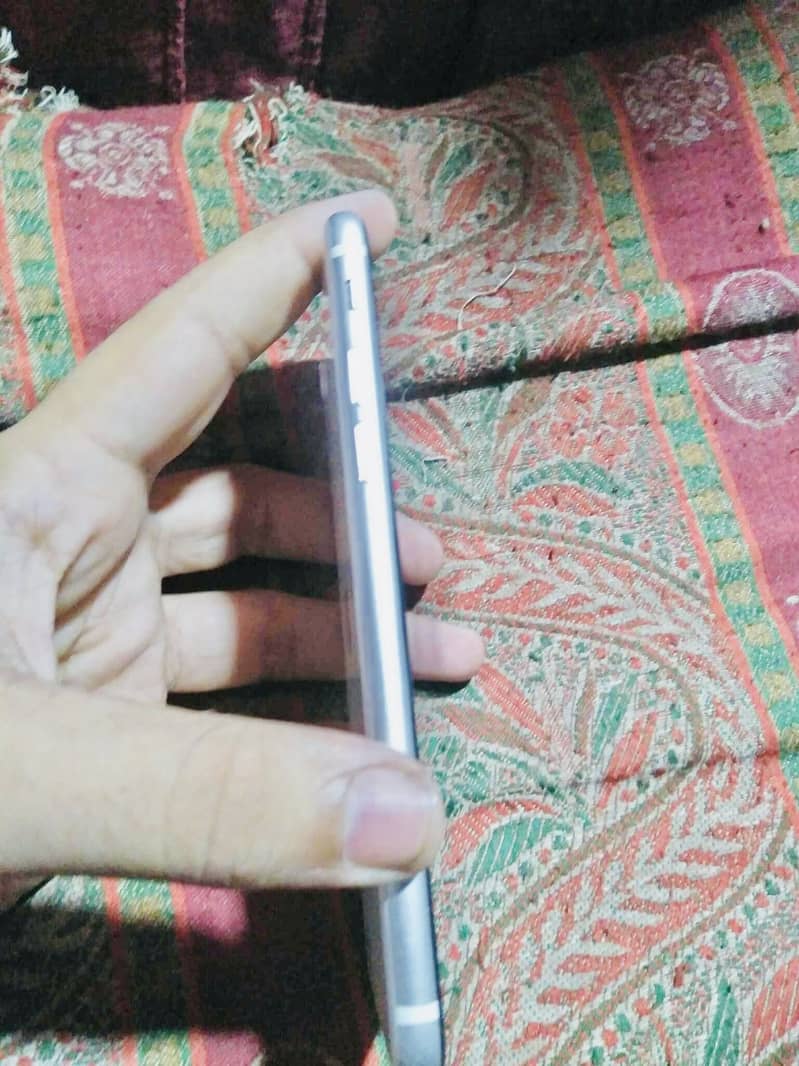 Apple iPhone SE 4