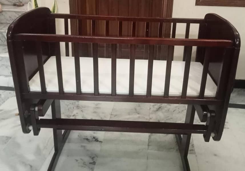 Cot + Cradle 0