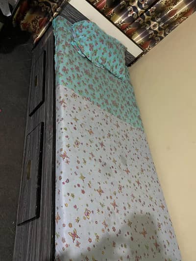 2single bed with mattress condition good and one computer table