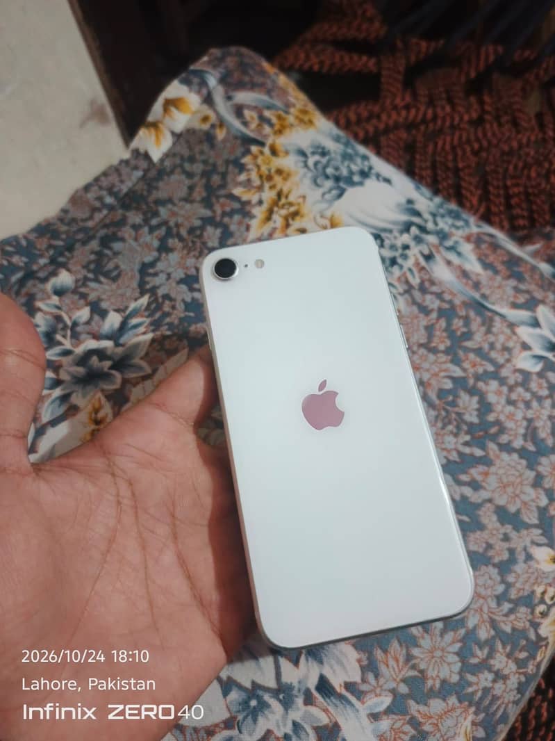 Apple iPhone SE 3