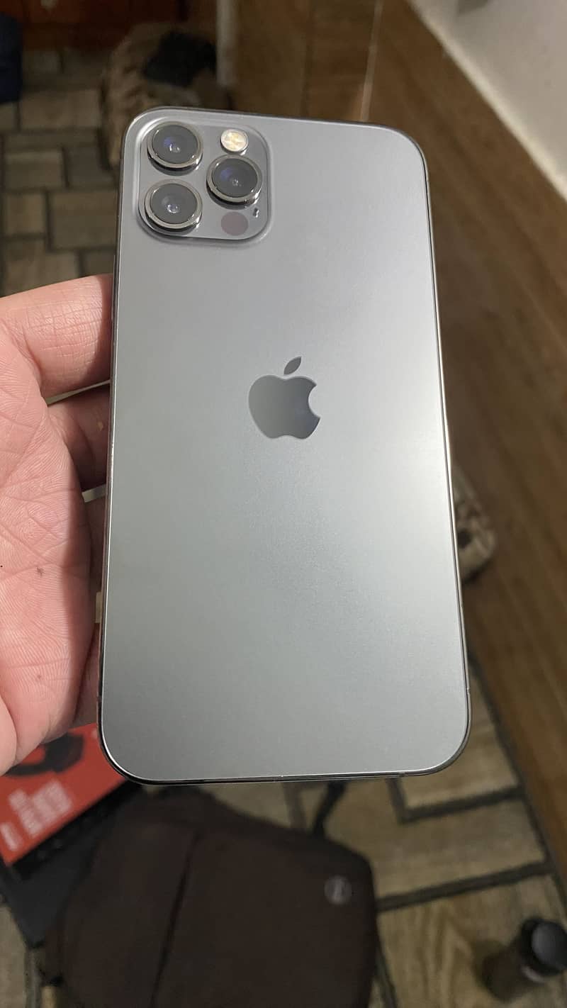 Apple iPhone 12 Pro 2