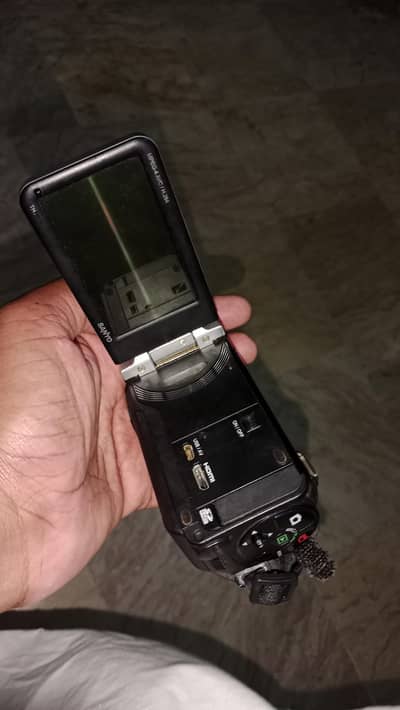handy camera sanyo